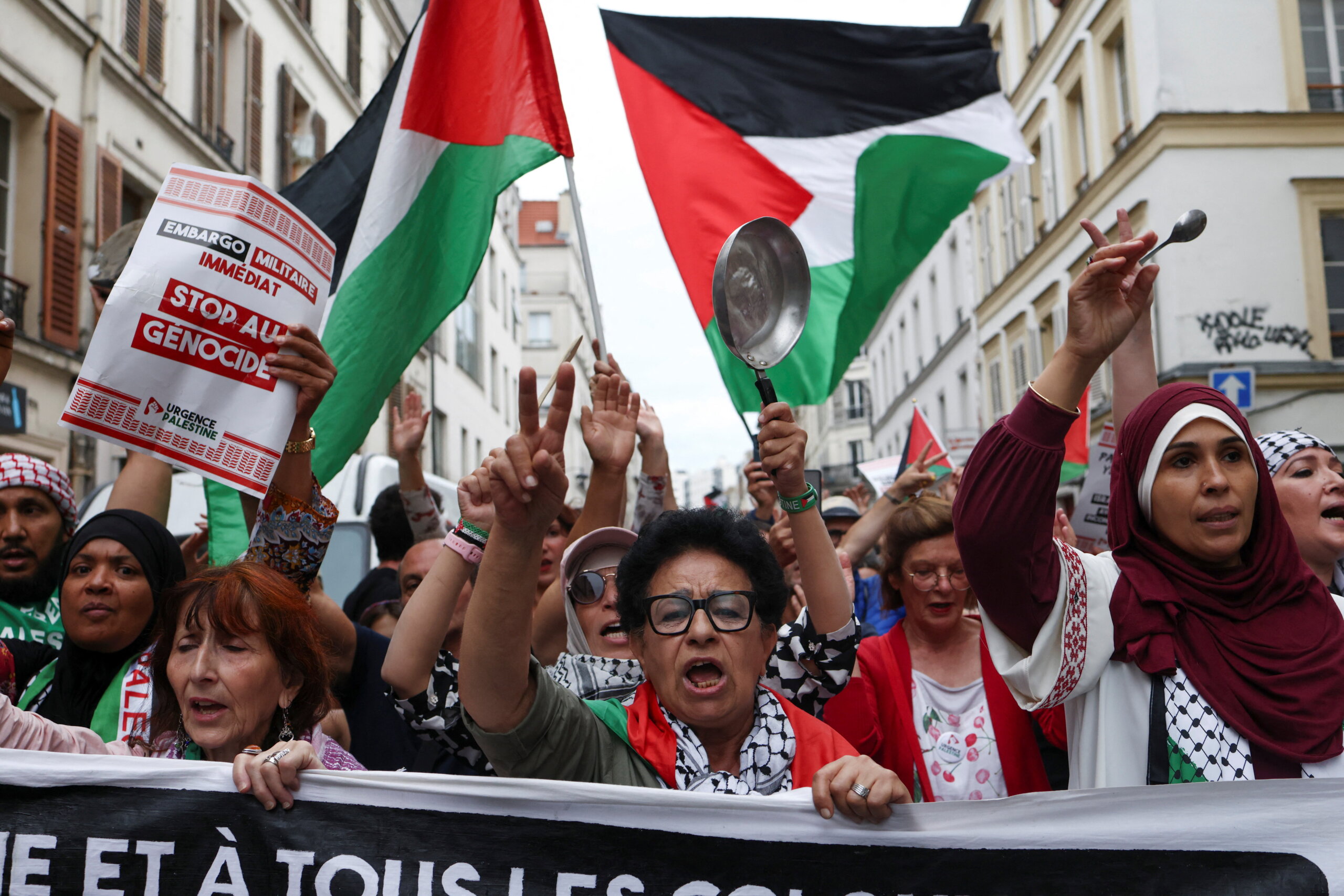 Protest in support of Palestinians, in Paris